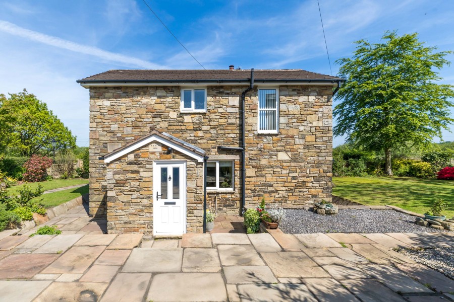Images for Athertons Farm Cottage, Hall Lane, Billinge, WN5 7XA