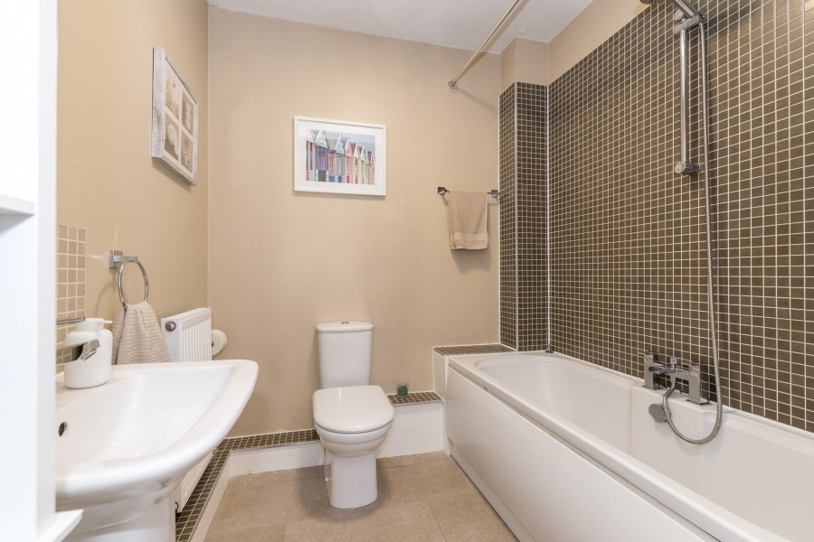 Images for 40 Bolton Road, Aspull, WN2 1XF