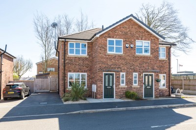 Nightingale Gardens, Blackrod, BL6 5UX