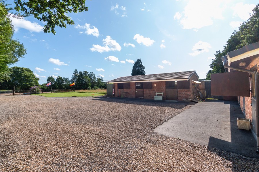 Images for Tunley Moss Stables, Tunley Moss, Wrightington. WN6 9RQ