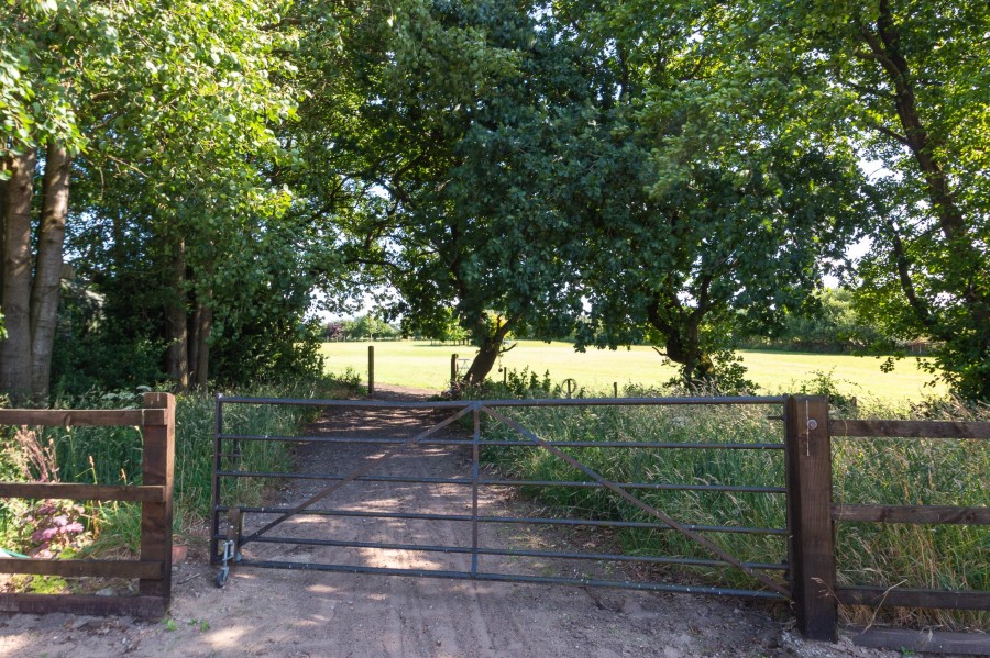 Images for Tunley Moss Stables, Tunley Moss, Wrightington. WN6 9RQ