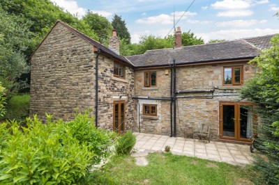 Dog In The Wall Cottage , Sennicar Lane, Haigh, WN2 1LS