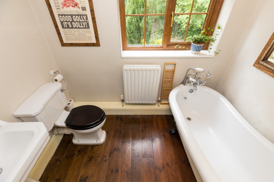 Images for Dog In The Wall Cottage , Sennicar Lane, Haigh, WN2 1LS