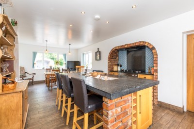 Images for Gathurst Lane, Shevington, WN6 8HW EAID:Regan Hallworth BID:Regan & Hallworth- Wigan