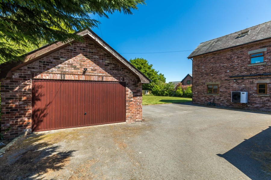 Images for The Stables, Robin Hill Farm East, Standish, WN6 0PS