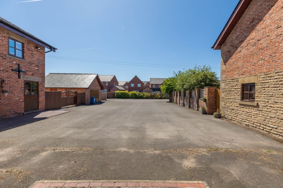 Images for The Stables, Robin Hill Farm East, Standish, WN6 0PS