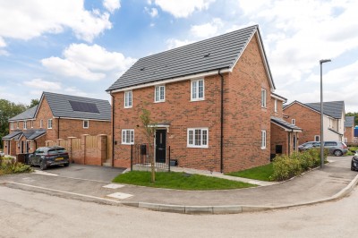 North Union Drive, Standish, WN6 0FL