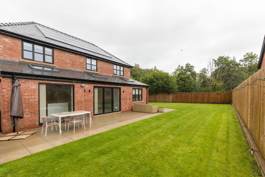 Images for Farnbridge House, Kem Mill Lane, Whittle-Le-Woods, PR6 7EA