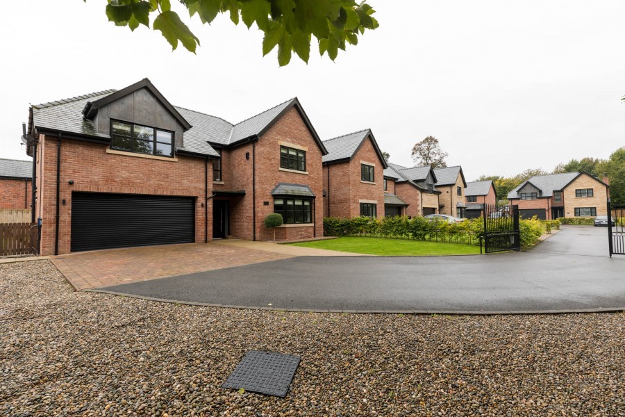 Images for Farnbridge House, Kem Mill Lane, Whittle-Le-Woods, PR6 7EA