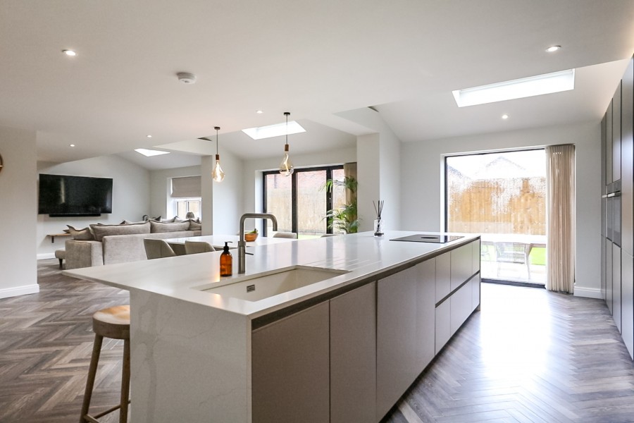 Images for Farnbridge House, Kem Mill Lane, Whittle-Le-Woods, PR6 7EA