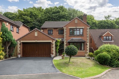 Highfield Drive, Standish, WN6 0EJ