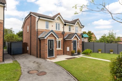 Simfield Close, Standish, WN6 0RJ