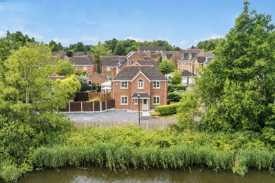Clough Avenue, Burscough, L40 5BG