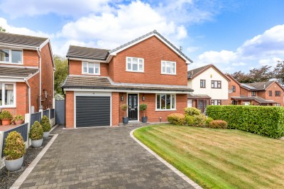 Langholm Close, Winstanley, WN3 6TT