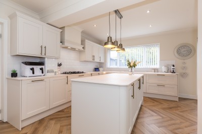 Crestwood Avenue, Winstanley, WN3 6SE