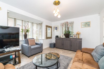 Spearwort Close, Standish, WN6 0ZW