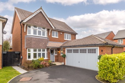 Meadowacre, Standish, WN6 0US