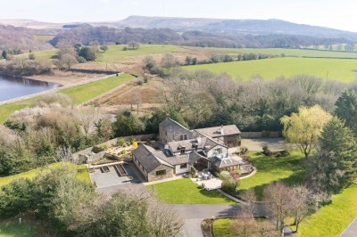 Images for Taylors Farm, Back Lane, Heath Charnock, PR6 9DN EAID:Regan Hallworth BID:Regan & Hallworth- Wigan
