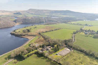 Taylors Farm, Back Lane, Heath Charnock, PR6 9DN