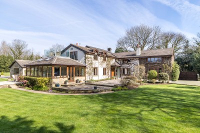 Images for Taylors Farm, Back Lane, Heath Charnock, PR6 9DN EAID:Regan Hallworth BID:Regan & Hallworth- Wigan