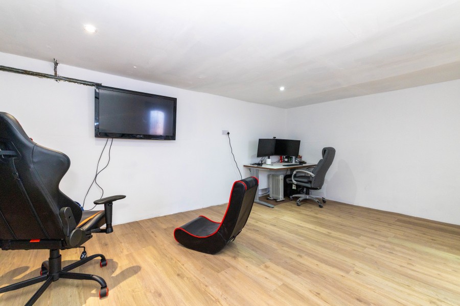 Images for Woodhouse Lane, Wigan, WN6 7LF