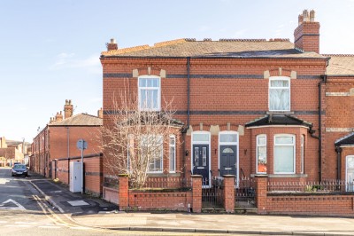 Woodhouse Lane, Springfield, WN6 7LN