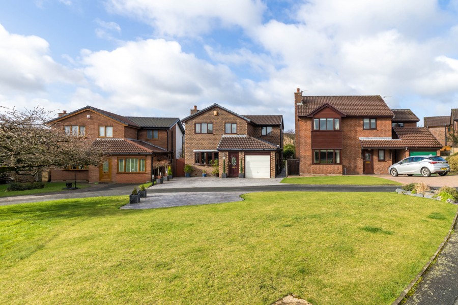 Images for Whitsundale, Westhoughton, BL5 3LQ