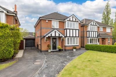 Riverdale Close, Standish Lower Ground, Wigan WN6 8JS