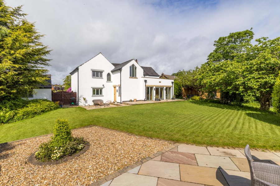 Images for Halliwells Farm, Yarrow Gate, Chorley, PR7 3AZ