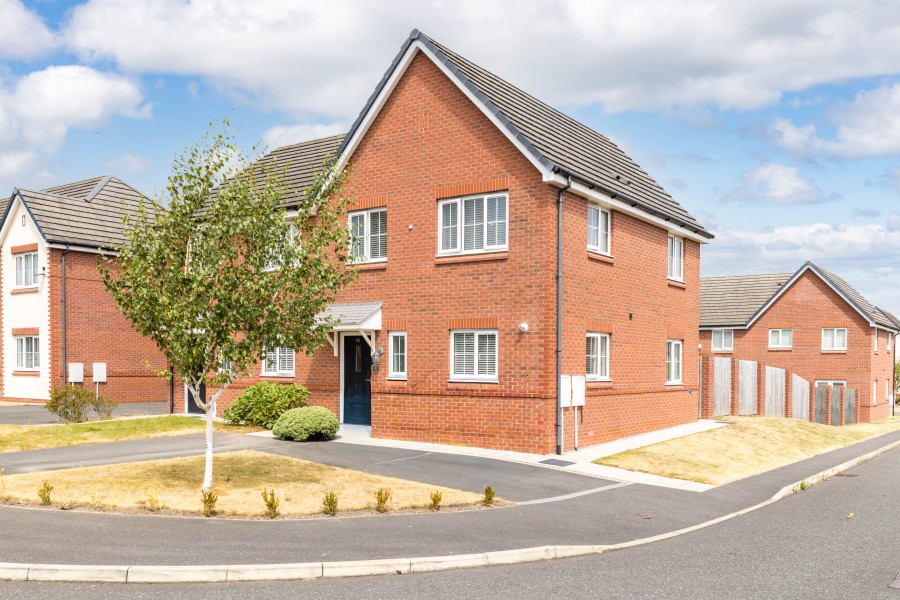 Images for Hillpark Crescent, Kirkby, L32 2AY